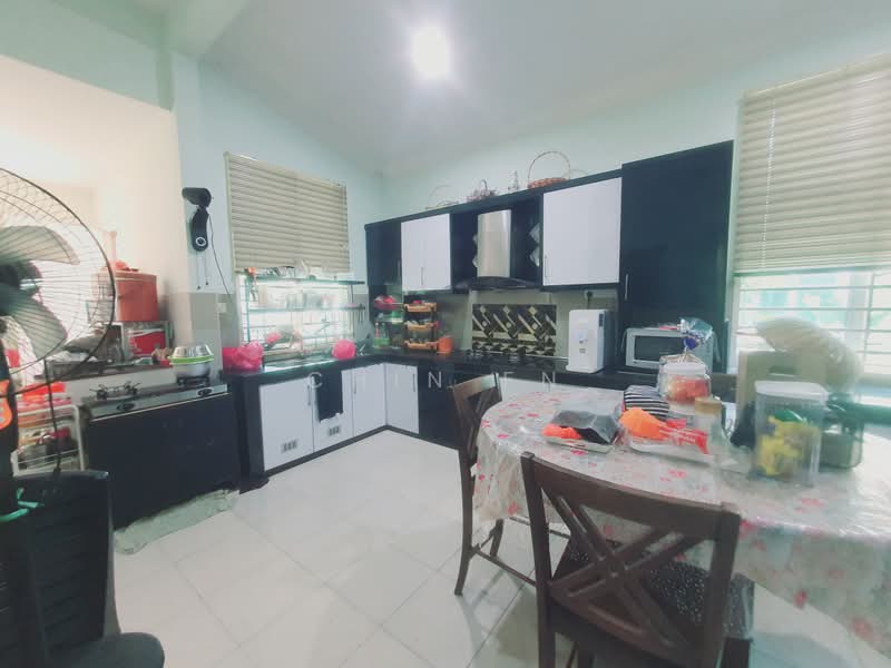Bungalow for Sale in Taman Belimbing Setia (Durian Tunggal) - CHIN FN - Kitchen - PropertyGuru.com.my