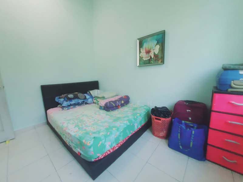 Bungalow for Sale in Taman Belimbing Setia (Durian Tunggal) - CHIN FN - Bedroom - PropertyGuru.com.my
