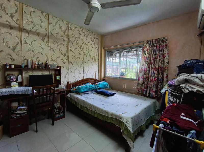 Flat for Sale at Pinggiran Batu Caves - Vivian Ho - Bedroom - PropertyGuru.com.my
