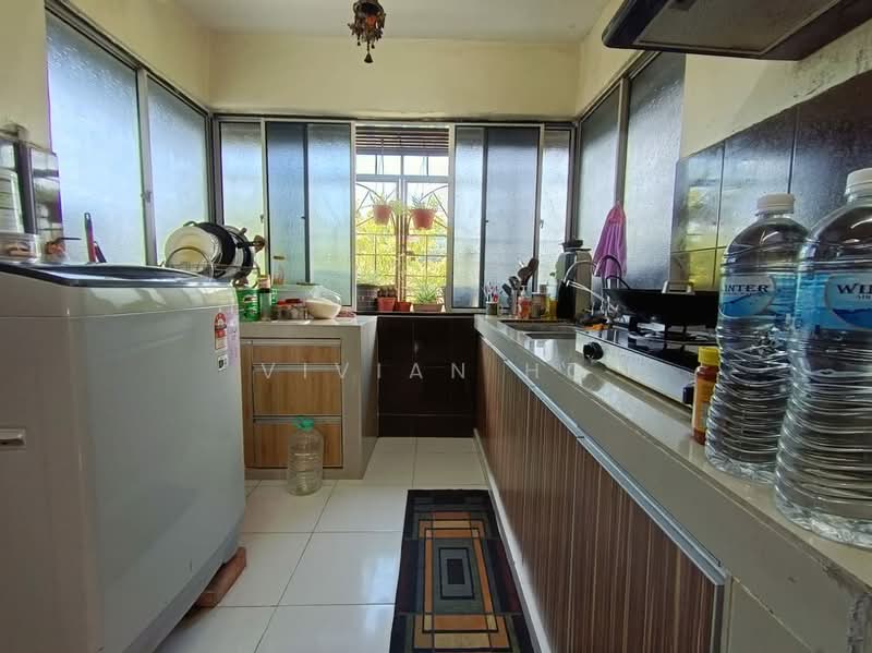Flat for Sale at Pinggiran Batu Caves - Vivian Ho - Kitchen - PropertyGuru.com.my