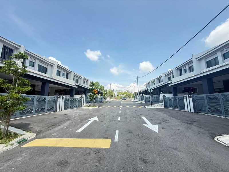 2-storey Terraced House for Rent in Bandar Seri Botani (Simpang Pulai) - Ainsley Thong - Exterior - PropertyGuru.com.my