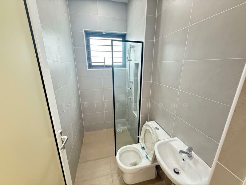 2-storey Terraced House for Rent in Bandar Seri Botani (Simpang Pulai) - Ainsley Thong - Bathroom - PropertyGuru.com.my