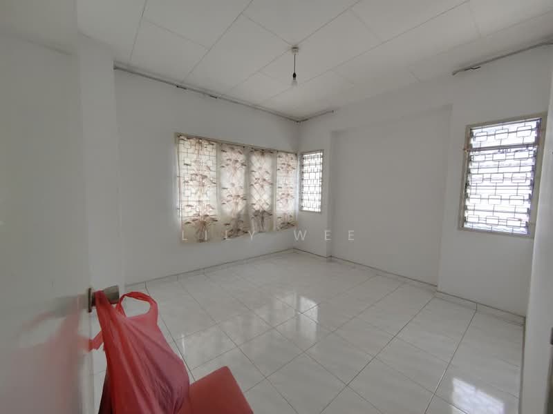 Semi-Detached House for Sale in Taman Pelangi (Johor Bahru) - Lily Wee - PropertyGuru.com.my