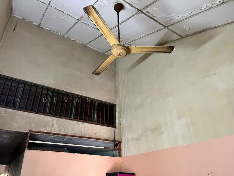 Rumah Teres 1 Tingkat untuk Dijual di TTDI Jaya (Shah Alam) - Devan Tiarajah - Interior - PropertyGuru.com.my