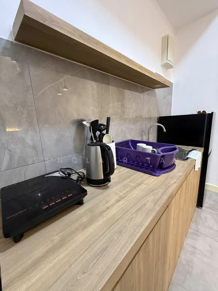 Servis Apartment untuk Dijual di Imperio Residence - Sinclair Tan - Kitchen - PropertyGuru.com.my