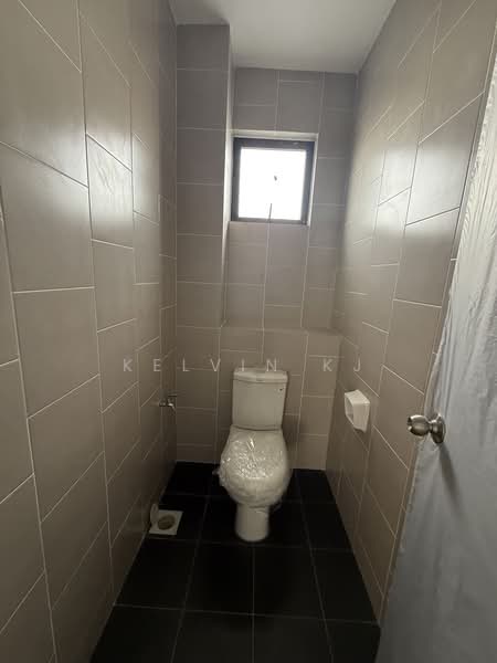 Shop for Rent in Setia Ecohill (Semenyih) - Kelvin KJ - Bathroom - PropertyGuru.com.my