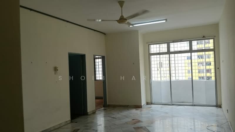 Apartment for Rent at Pangsapuri Lagoon Perdana - Shoib Harun - Living Room - PropertyGuru.com.my