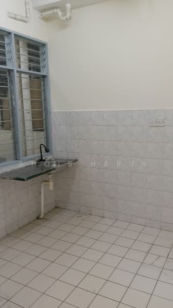Apartment for Rent at Pangsapuri Lagoon Perdana - Shoib Harun - Kitchen - PropertyGuru.com.my