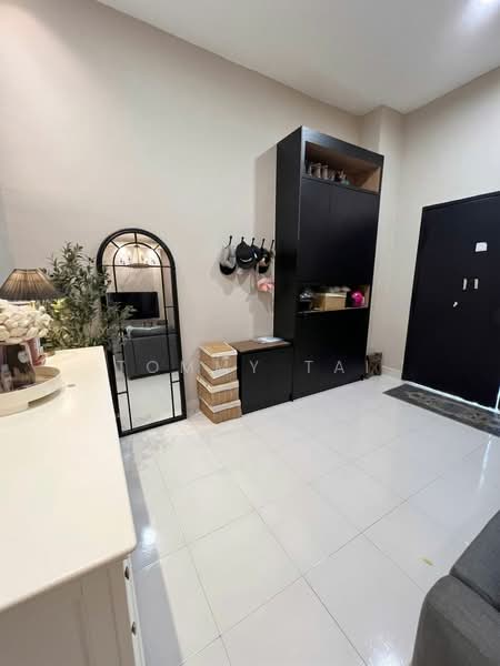 Rumah Teres 2 Tingkat untuk Dijual di Kangkar Pulai (Skudai) - Tommy Tai - Entrance - PropertyGuru.com.my