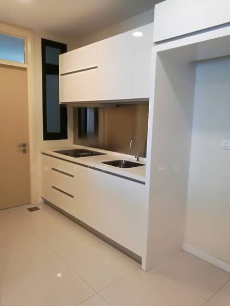Service Residence for Sale at Icon Residenz @ Icon City - Jackson Chua - Kitchen - PropertyGuru.com.my
