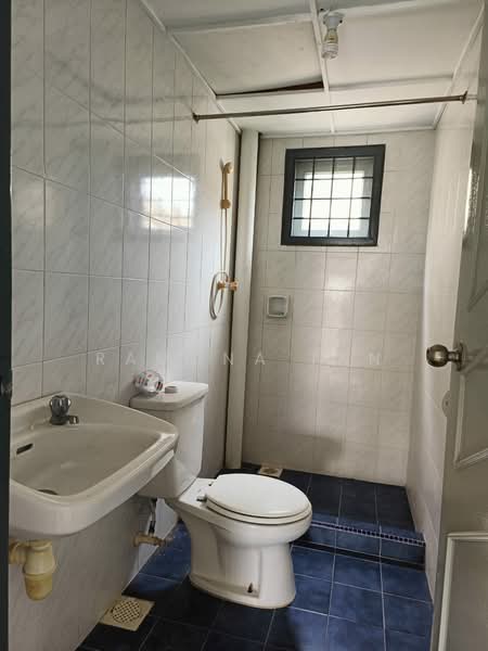 Apartment for Sale at Golden Showers (Kondo Ruby) - Ramona Tan - Bathroom - PropertyGuru.com.my