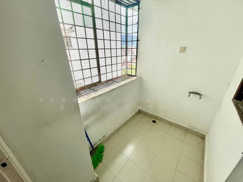 Kondominium untuk Dijual di D'Casa Condominium - Akramin Firdaus Bin Mokhtar - PropertyGuru.com.my