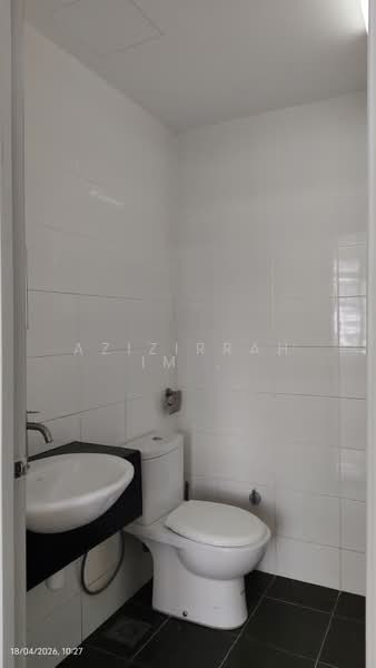 Kondominium untuk Dijual di Dwiputra Residences - Azizirrahim . - Bathroom - PropertyGuru.com.my