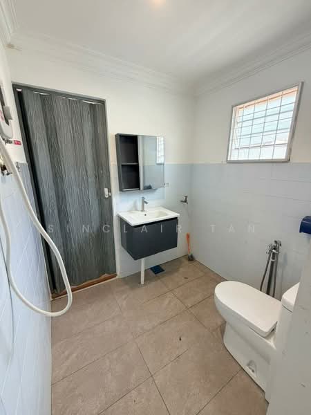 1-storey Terraced House for Rent in Melaka (Melaka City) - Sinclair Tan - Bathroom - PropertyGuru.com.my