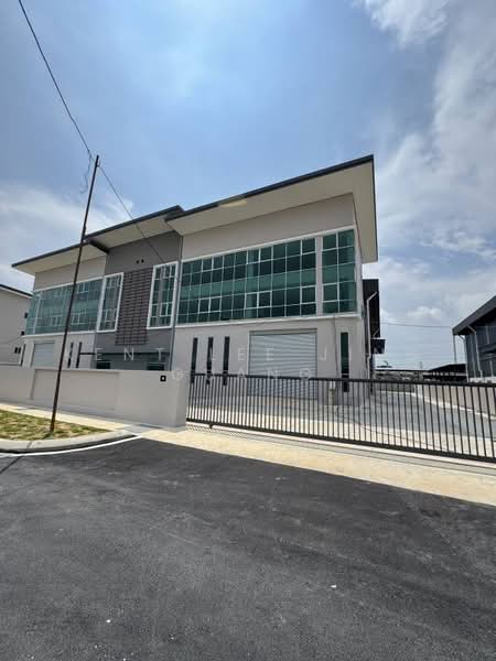 Gudang untuk Disewa di Kota Kemuning (Shah Alam) - Kent Lee Jing Guang - Exterior - PropertyGuru.com.my