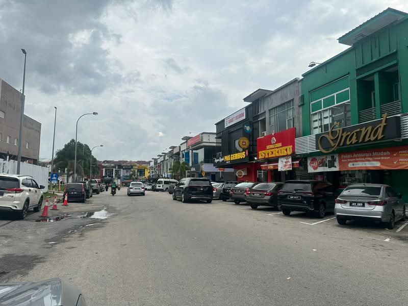Shop for Sale in Bandar Indahpura (Kulai) - Jeff Toh - Exterior - PropertyGuru.com.my