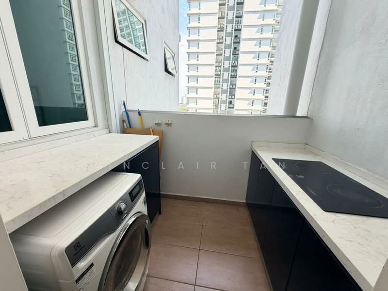 Servis Apartment untuk Disewa di Parkland Residence - Sinclair Tan - Balcony - PropertyGuru.com.my
