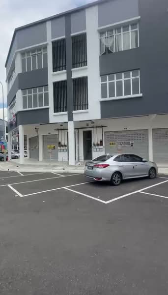 Shop / Office for Sale in Bandar Indahpura (Kulai) - Jeff Toh - Exterior - PropertyGuru.com.my