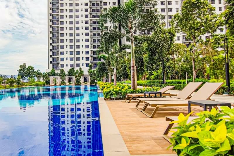 Servis Apartment untuk Dijual di M Luna - Elise Tan - Pool - PropertyGuru.com.my