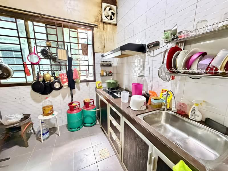 2-storey Terraced House for Sale in Setia Tropika (Johor Bahru) - Jayden Ng - Kitchen - PropertyGuru.com.my