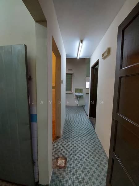 Rumah Teres 1 Tingkat untuk Dijual di Taman Abad (Johor Bahru) - Jayden Ng - Corridor - PropertyGuru.com.my