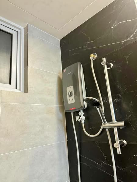 Condominium for Rent at QuayWest Residence - Gan Chun Kai - Bathroom - PropertyGuru.com.my