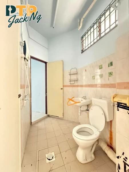 Rumah Teres 2 Tingkat untuk Disewa di Taman Kota Permai (Bukit Mertajam) - Jack Ng - Bathroom - PropertyGuru.com.my