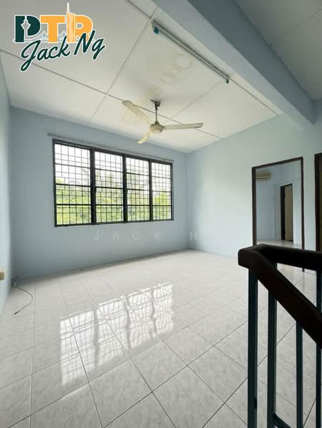 Rumah Teres 2 Tingkat untuk Disewa di Taman Kota Permai (Bukit Mertajam) - Jack Ng - Living Room - PropertyGuru.com.my