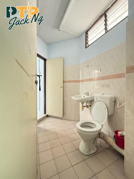 Rumah Teres 2 Tingkat untuk Disewa di Taman Kota Permai (Bukit Mertajam) - Jack Ng - Bathroom - PropertyGuru.com.my