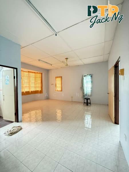 Rumah Teres 2 Tingkat untuk Disewa di Taman Kota Permai (Bukit Mertajam) - Jack Ng - Living Room - PropertyGuru.com.my