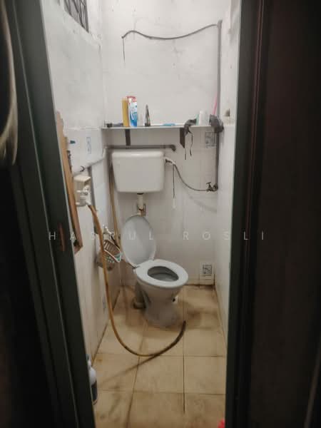 Semi-Detached House for Sale in Lunas (Kedah) - Hasrul Rosli - Bathroom - PropertyGuru.com.my