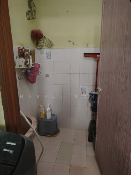 Semi-Detached House for Sale in Lunas (Kedah) - Hasrul Rosli - Bathroom - PropertyGuru.com.my