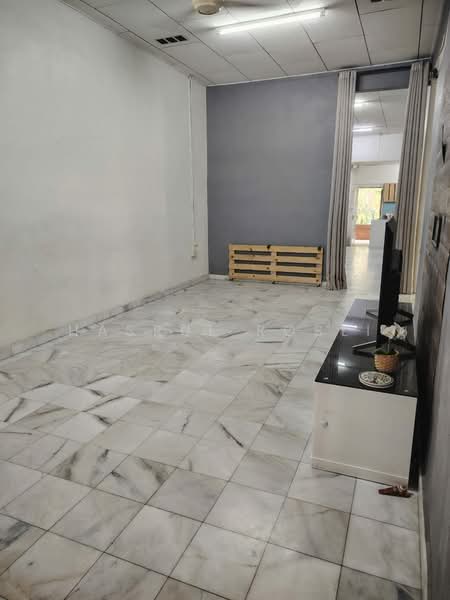 Semi-Detached House for Sale in Lunas (Kedah) - Hasrul Rosli - Living Room - PropertyGuru.com.my