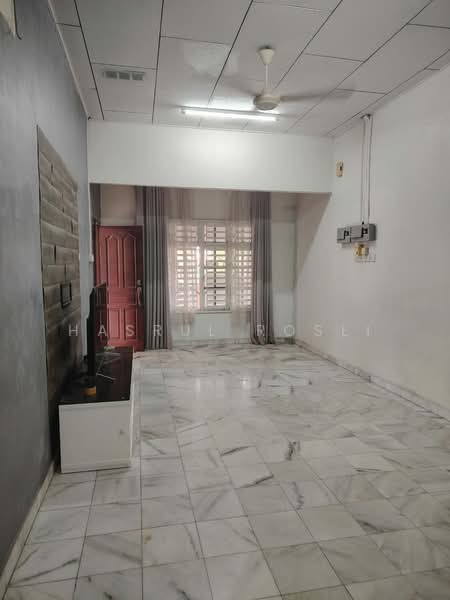 Semi-Detached House for Sale in Lunas (Kedah) - Hasrul Rosli - Living Room - PropertyGuru.com.my