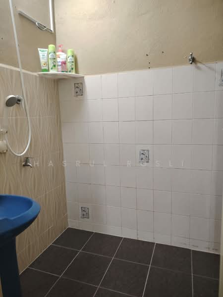 Semi-Detached House for Sale in Lunas (Kedah) - Hasrul Rosli - Bathroom - PropertyGuru.com.my