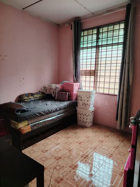 1-storey Terraced House for Sale in Taman Sejati Indah (Sungai Petani) - Hasrul Rosli - Bedroom - PropertyGuru.com.my