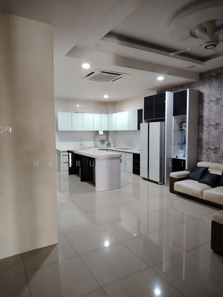 Semi-Detached House for Sale in Taman Wira Indah (Sungai Petani) - Hasrul Rosli - Kitchen - PropertyGuru.com.my