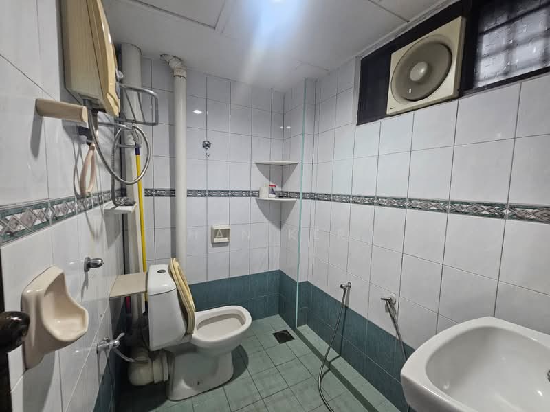 Apartment for Sale at Desa Permai Indah Apartment - Han Ker - Bathroom - PropertyGuru.com.my