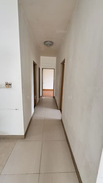 Kondominium untuk Dijual di Savanna Condominium - Yen Lim - Corridor - PropertyGuru.com.my
