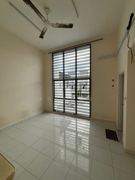 Rumah Teres 2 Tingkat untuk Disewa di Masai (Johor) - YC Fung - Living Room - PropertyGuru.com.my