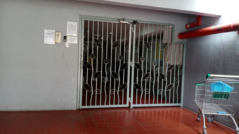 Pangsapuri untuk Dijual di Sri Camellia - Kenny See - Entrance - PropertyGuru.com.my