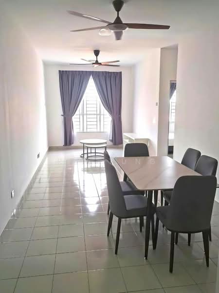 Servis Apartment untuk Disewa di Residensi Taman Pelangi Indah - Ray Tung - Living Room - PropertyGuru.com.my