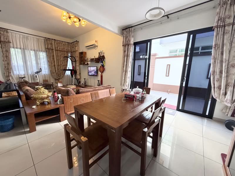 Rumah Berkembar untuk Dijual di Setia Tropika (Johor Bahru) - Joey Chai - PropertyGuru.com.my