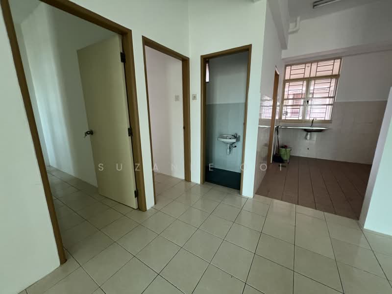 Pangsapuri untuk Dijual di Krystal Suria - Suzanne Ooi - PropertyGuru.com.my