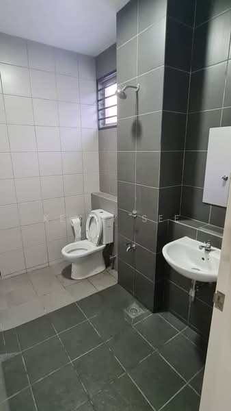 2-storey Terraced House for Rent in Seremban (Negeri Sembilan) - Kenny See - Bathroom - PropertyGuru.com.my