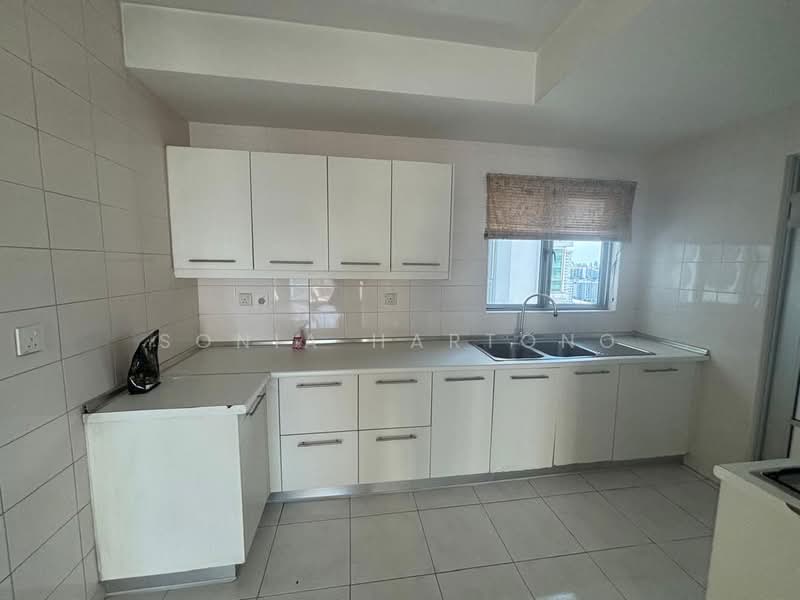 Service Residence for Sale at Kiara Designer Suites - Sonia Hartono - Kitchen - PropertyGuru.com.my