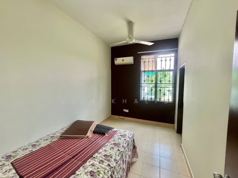 Semi-Detached House for Sale in Taman Kajang Impian (Kajang) - Liza Khalid - PropertyGuru.com.my