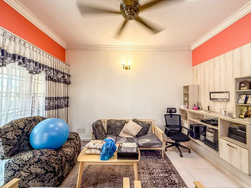 2-storey Terraced House for Sale in Seksyen 7 (Shah Alam) - Ilman Nahri - Living Room - PropertyGuru.com.my