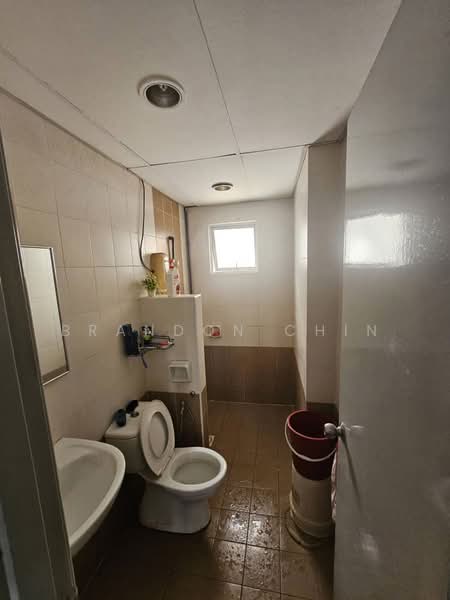 Kondominium untuk Dijual di Fortune Park (Suria Perdana) - Brandon Chin - Bathroom - PropertyGuru.com.my