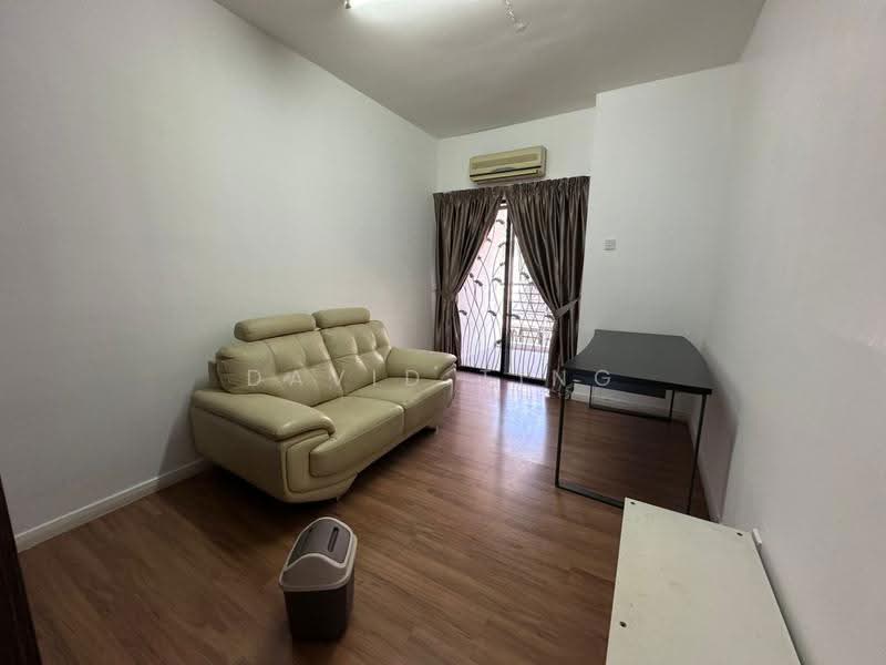 Rumah Teres 3-Tingkat untuk Dijual di Lake Fields (Sungai Besi) - David Ting - Living Room - PropertyGuru.com.my